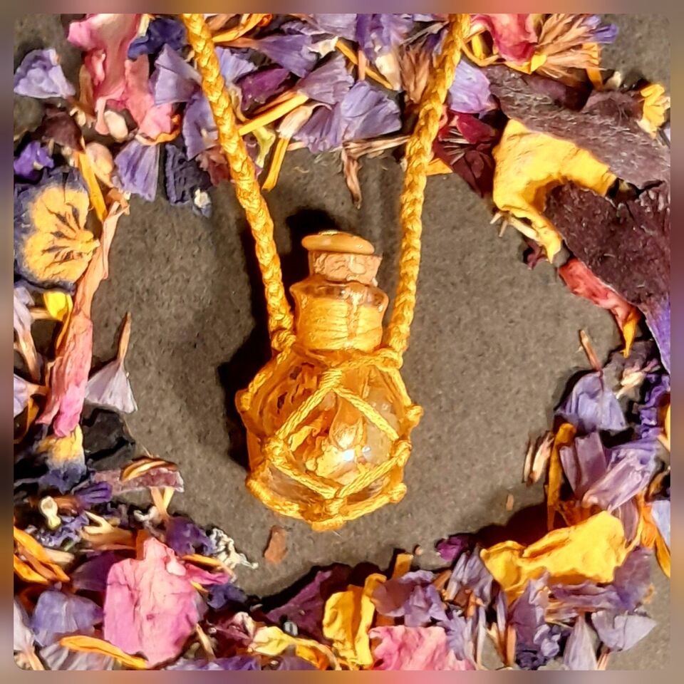 INTENTION BOTTLE PENDANT-Confidence, Creativity & Mental Clarity.