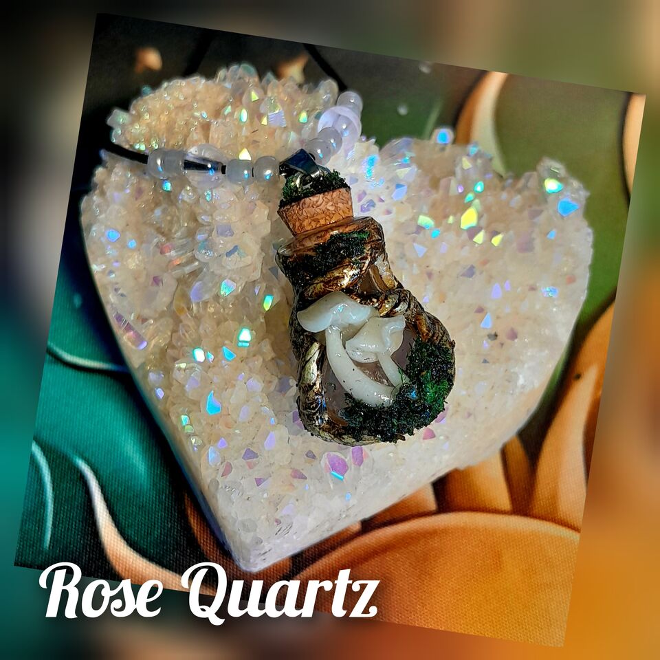 ROSE QUARTZ PENDANT