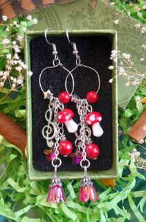 AMANITA TRINKET EARRINGS