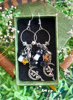 FAIRY TRINKET EARRINGS