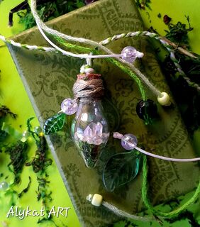 AURA QUARTZ CRYSTAL VIAL NECKLACE 3