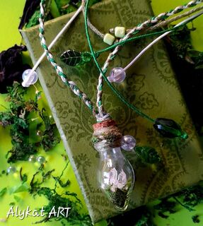 AURA QUARTZ CRYSTAL VIAL NECKLACE 3
